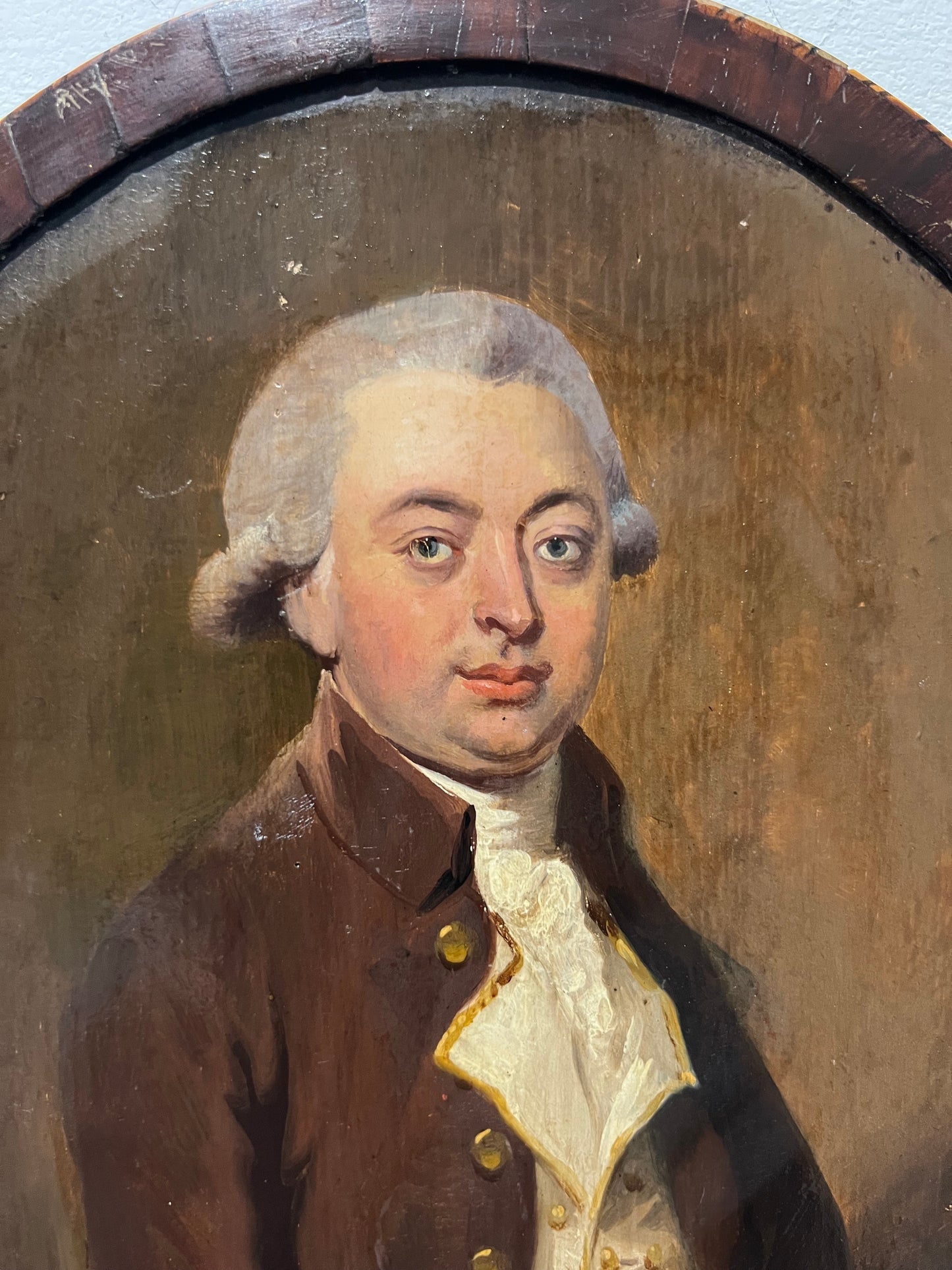 Ritratto ovale della fine del XVIII e dell'inizio del XIX secolo