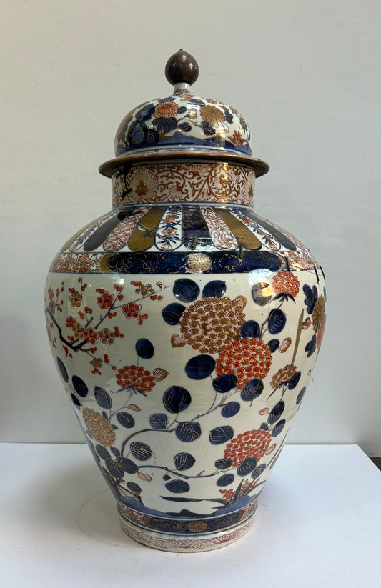 A Large Japanese Imari Jar and Cover Edo Period (1736-1795)