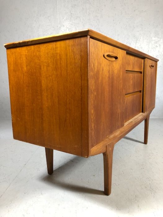 Midcentury Sideboard/Dresser