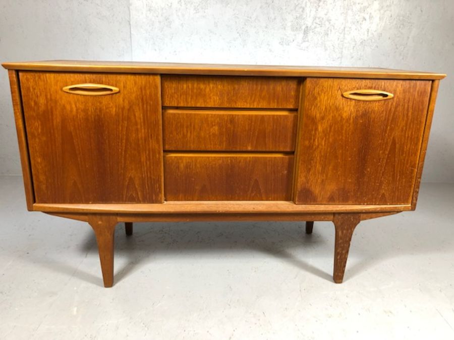 Midcentury Sideboard/Dresser