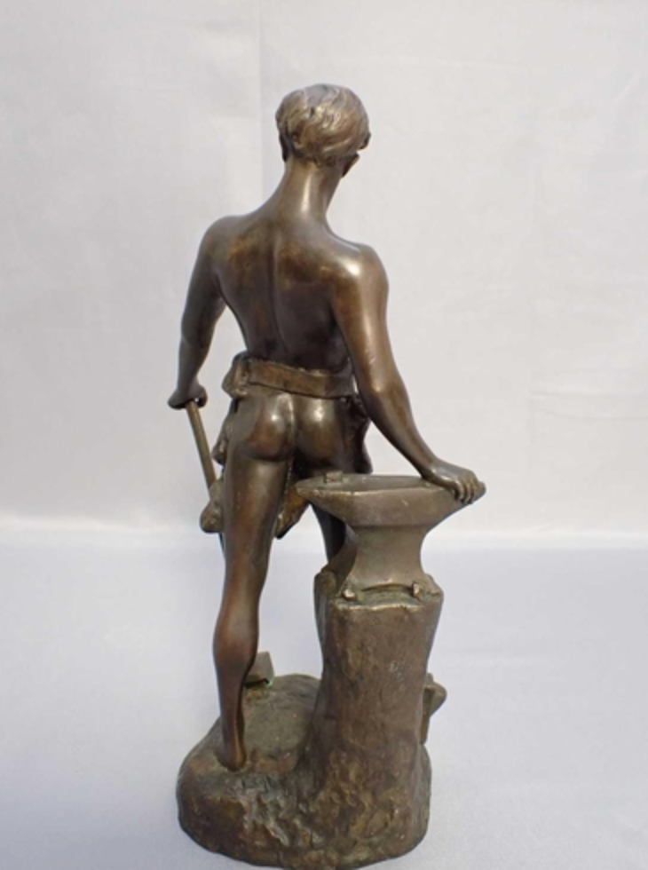 FRANCESCO LA MONACA (1882-1937), ITALIAN BRONZE FIGURE OF A BLACKSMITH
