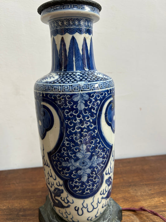 Lampada convertita in vaso di porcellana Kangxi