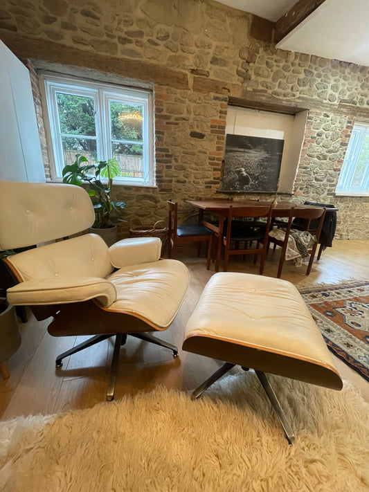Iconic Eames Chair in White Leather