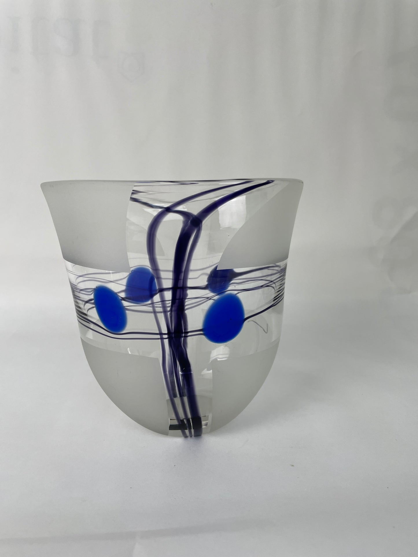 Glass British Studio Glass - Will Shakspeare Ltd