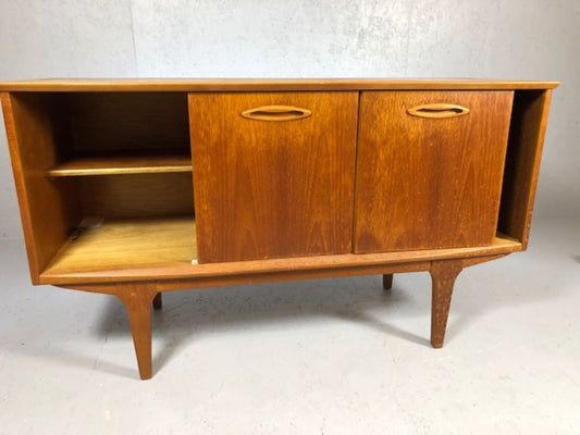 Midcentury Sideboard/Dresser